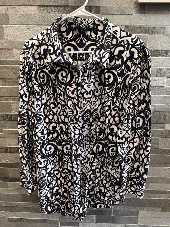 New York & Company Tops - New York & Company Black and White Swirl Button-Up Top